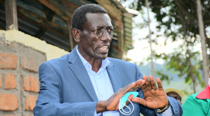 Oyuu tells predecessor Sossion off
