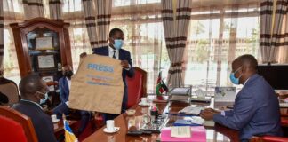 Governor Kinyanjui tells Kenyans to support media practitioners