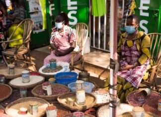 How to safely shop in the marketplace during the pandemic Vendors on the market. Picture by SAWBO photographer Gerald Andrew Akolo
