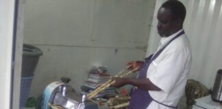 Food Security: Kisumu’s Magnam Environmental Network improving members’ livelihoods Michael Otieno Nyaguti. Founder and member of Magnam Environmental Network in Kisumu County is crushing sugarcane to produce Sugarcane juice at his Otonglo business premises. PHOTO/ Gilbert Ochieng.