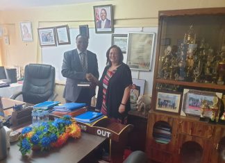 Ties strengthen as Minnesota University team visits Kisii University, environs Dr. Beverly Durgan, the Dean of Extension at the University of Minnesota, with Prof. John Akama, Kisii University Vice Chancellor, during a courtesy call to the VC upon arrival on January 23, 2023, ahead of the one-week tour to Kisii and surrounding counties. PHOTO/Courtesy.