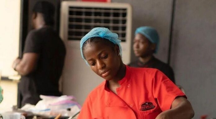 Hilda Baci bids for new Guinness World Record in an all-time-long cooking feat Hilda Bassey Effiong, widely known as Hilda Baci, has dreamed of breaking the Guinness World Record on longest cooking time. She managed to achieve her dream in the latest cook-a-thon held at Amore Grdens, Lekki in Nigeria, after cooking for a whopping 100 hours. PHOTO/Courtesy.