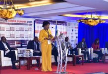 Zubeida Kananu, newly-elected President of Kenya Editor's Guild, addressing scribes and stakeholders in the media industry at the Annual Media Summit in Nairobi during the World Press Freedom Day On May 3, 2023. PHOTO/Courtesy.