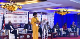 Women in media on frontline petitioning for press freedom Zubeida Kananu, newly-elected President of Kenya Editor's Guild, addressing scribes and stakeholders in the media industry at the Annual Media Summit in Nairobi during the World Press Freedom Day On May 3, 2023. PHOTO/Courtesy.