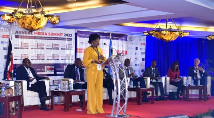 Women in media on frontline petitioning for press freedom Zubeida Kananu, newly-elected President of Kenya Editor's Guild, addressing scribes and stakeholders in the media industry at the Annual Media Summit in Nairobi during the World Press Freedom Day On May 3, 2023. PHOTO/Courtesy.