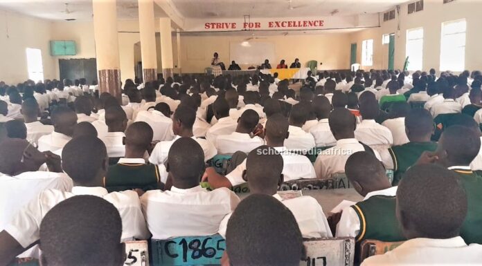 Choose your careers right, professionals advise Kisii School candidates Kisii School Form Four students follow proceedings during a career fair held at the institution recently. Guiding students on the path to take positions them for the great future ahead. PHOTO/Samuel Okerosi, Scholar Media Africa.