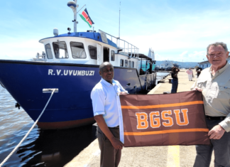 Bowling Green State University’s President visits Kenya to assess project, meet alumni, and strengthen partnerships Prof. Rodney Rogers (R), President of the Bowling Green State University, USA, poses for a photo with Kenya Marine and Fisheries Research Institute (KMFRI) CEO James Njiru (L) in Kisumu on Saturday, May 27, 2023, after he made a historic visit to Kenya. PHOTO/Kefa Otiso.