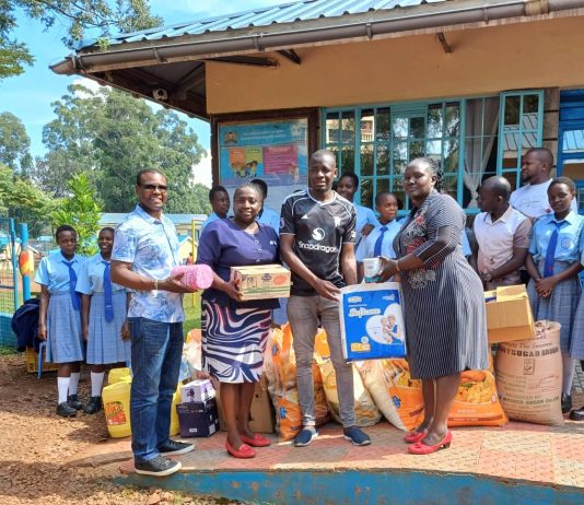 Kereri Girls Demonstrates True Meaning of Motherhood Through Outreach to Vulnerable Children